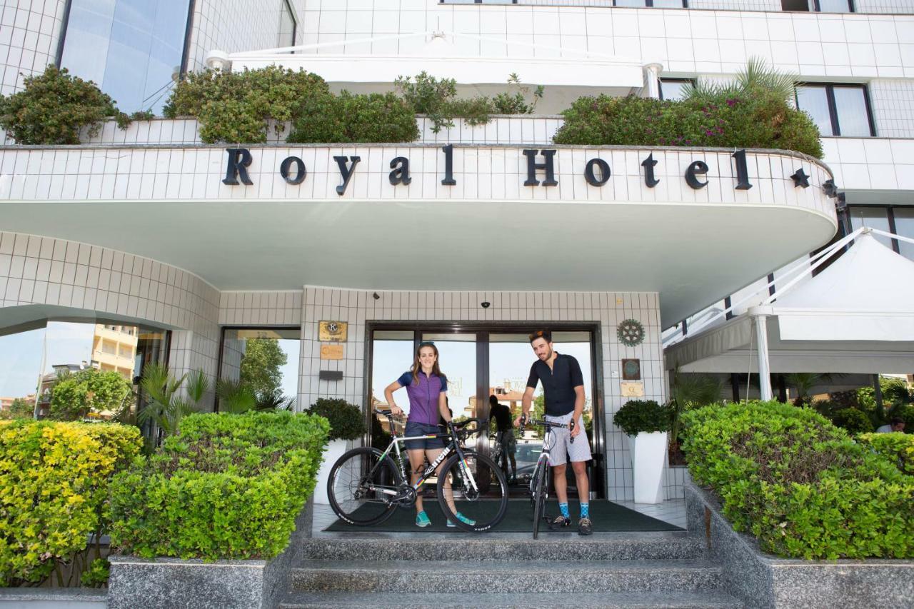 Hotel Royal Фермо Екстериор снимка